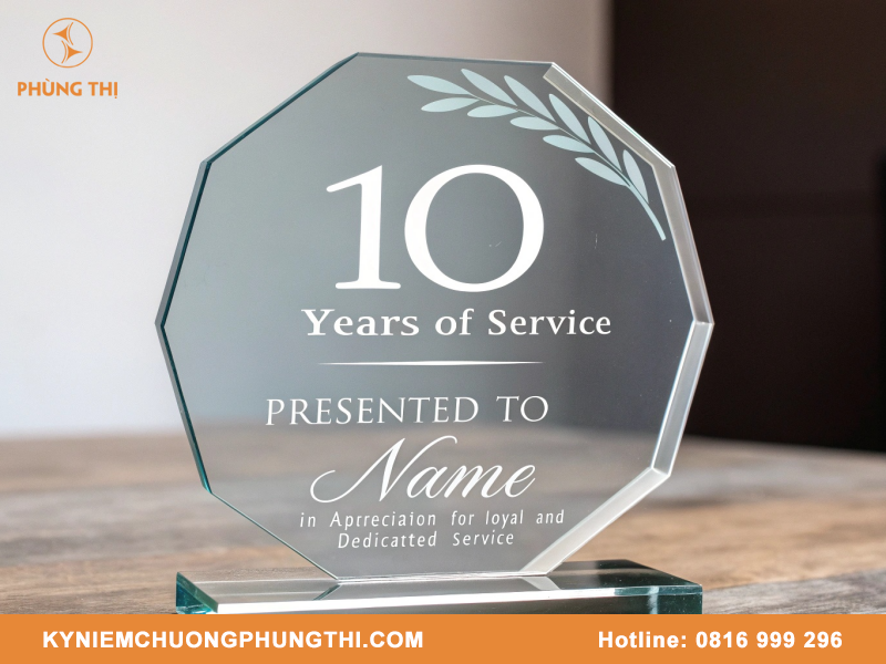 Kỷ niệm chương 10 năm đẹp & ý nghĩa Kỷ niệm chương 10 năm