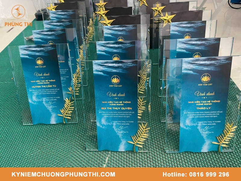 Kỷ niệm chương 5 năm