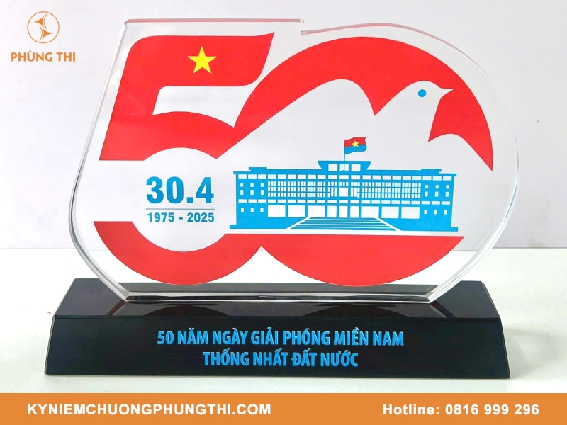 Kỷ niệm chương 30 năm tuổi Đảng
