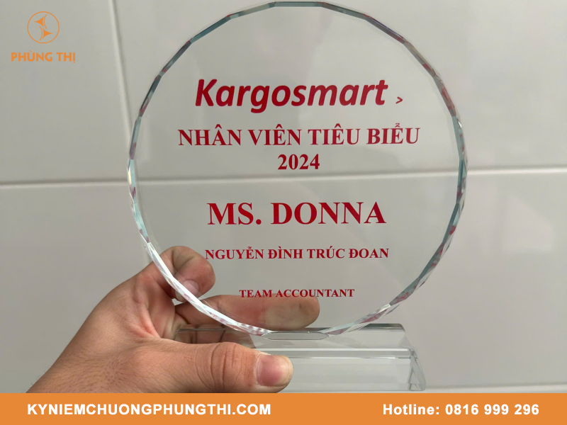 Kỷ niệm chương tốt nghiệp
