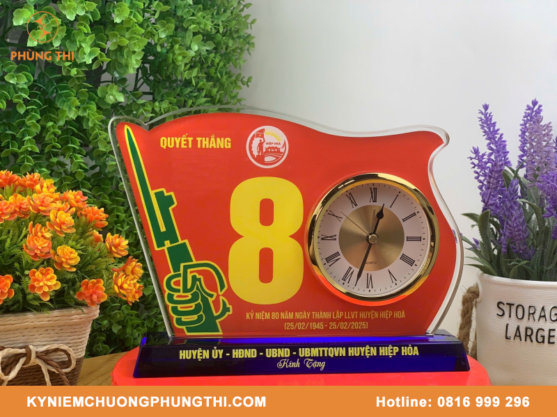 Nội dung ghi trên kỷ niệm chương