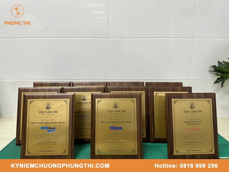Quyết định tặng kỷ niệm chương