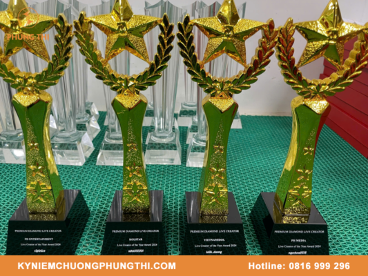 Kỷ niệm chương bằng vàng