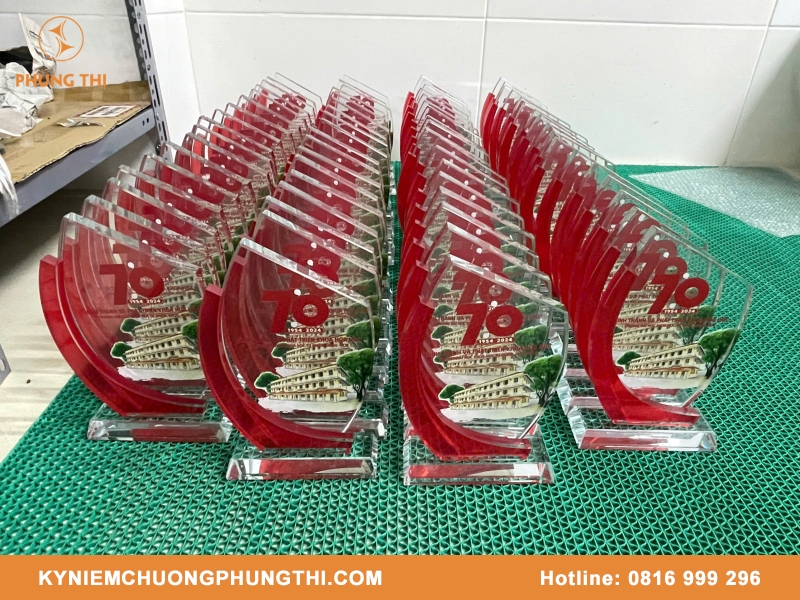 Kỷ niệm chương cho doanh nghiệp