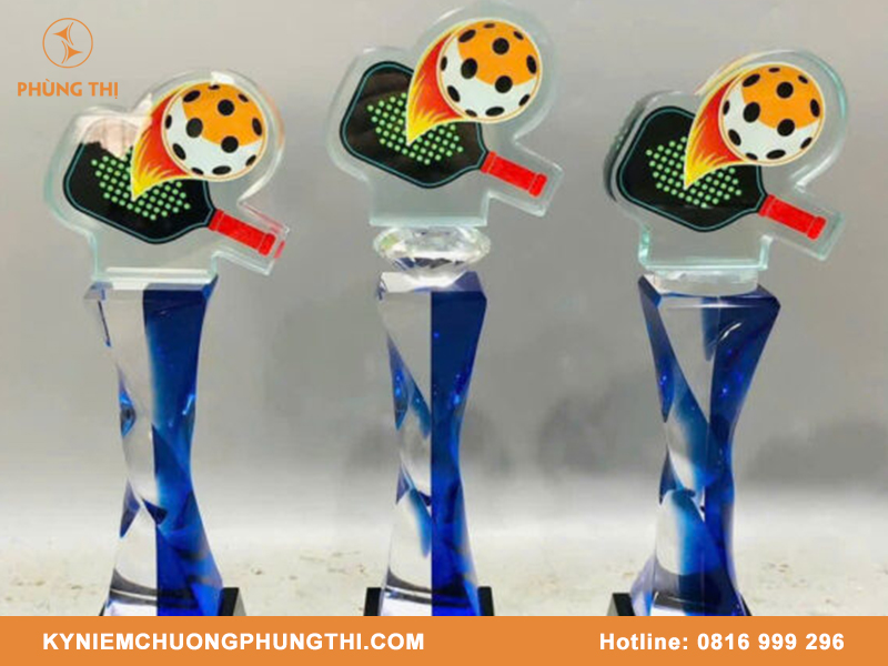 Mẫu cúp pha lê pickleball thiết kế độc đáo Mẫu cúp pha lê pickleball