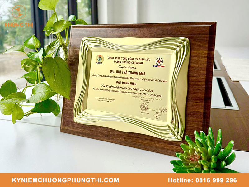Bảng vàng vinh danh cao cấp, ý nghĩa và đẹp bảng vàng vinh danh