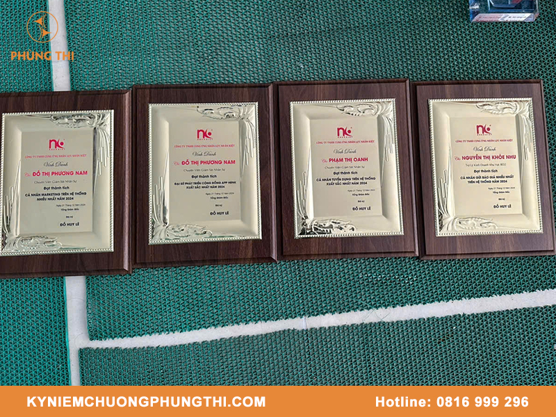Bảng vinh danh Hà Nội