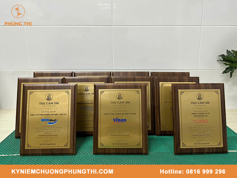 Bảng vinh danh khách hàng