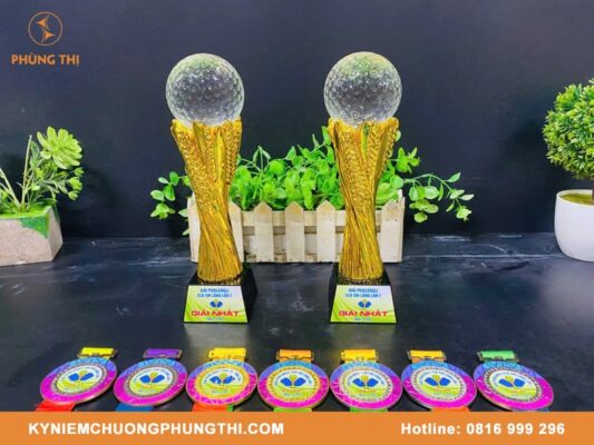 Các loại cúp Pickleball