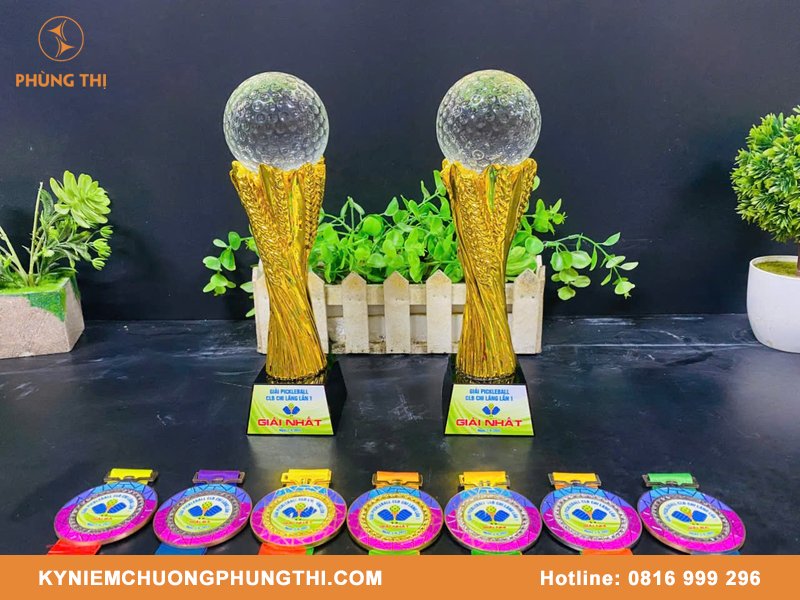Các loại cúp Pickleball