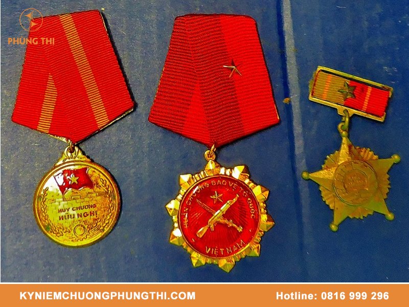 Cách đeo huân huy chương trên Quân phục