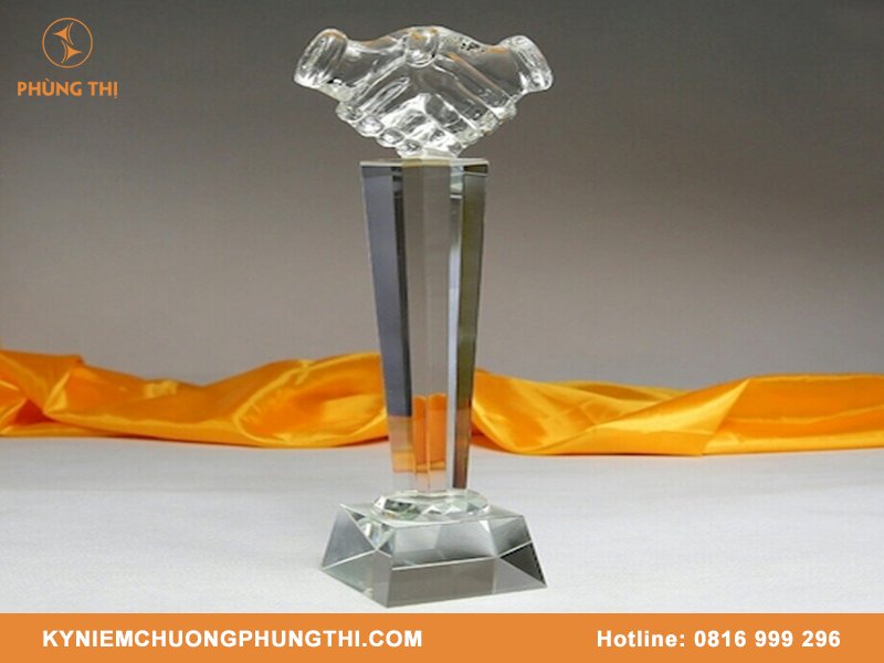 Cách đeo huân huy chương trên Quân phục
