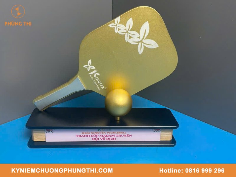 Cúp lưu niệm Pickleball