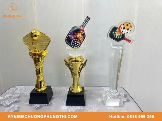 Cúp trao giải Pickleball