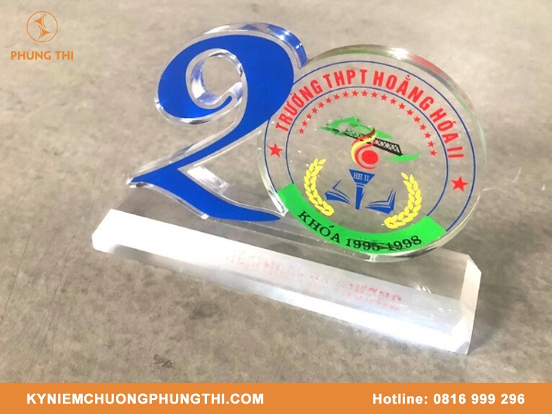 Quà tặng kỷ niệm ngày ra trường
