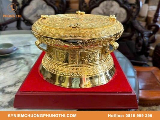 Quà tặng lưu niệm bằng đồng