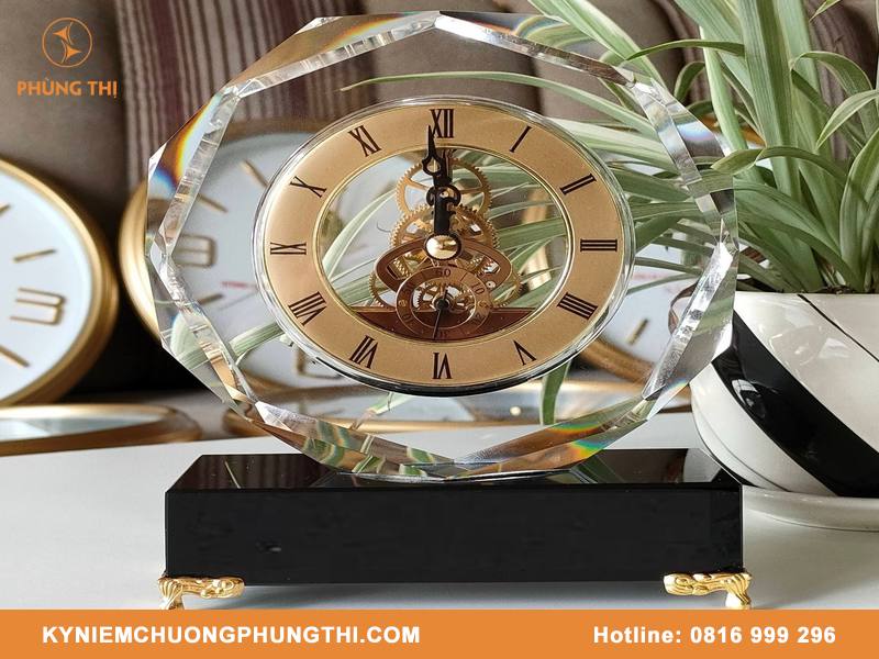 Đồng hồ pha lê BST cao cấp