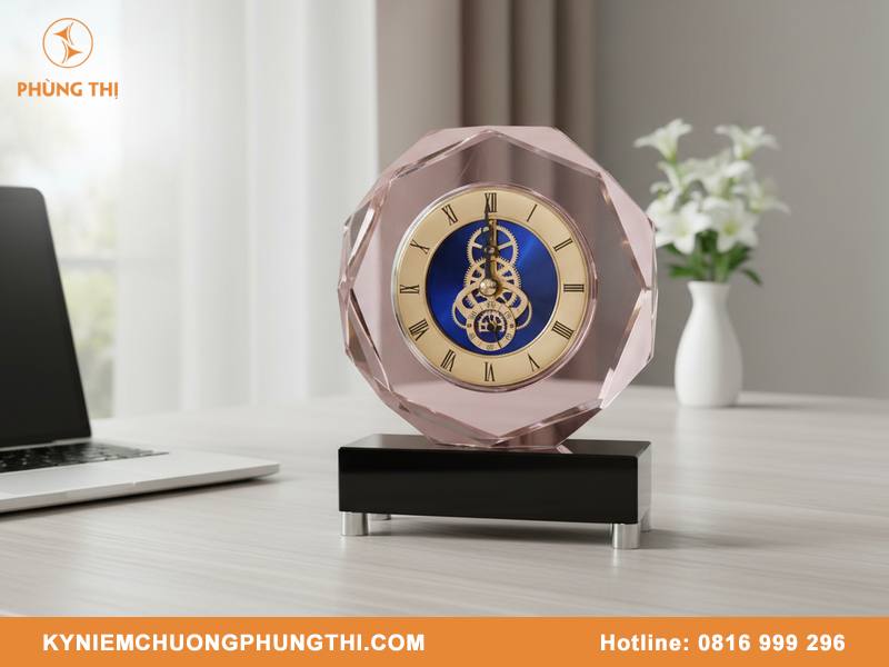 Phân biệt pha lê và thủy tinh trong sản xuất đồng hồ Phân biệt pha lê và thủy tinh trong sản xuất đồng hồ