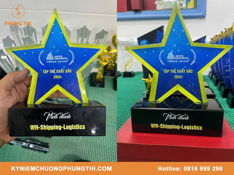 Quà lưu niệm có khắc chữ theo yêu cầu đẹp & hiện đại Quà lưu niệm có khắc chữ
