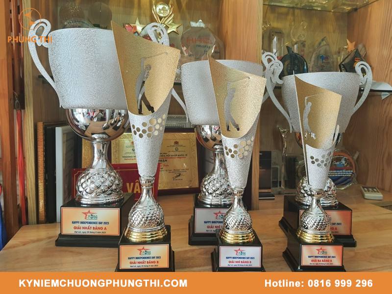 Mẫu Cúp Golf sang trọng và dịch vụ chế tác theo yêu cầu