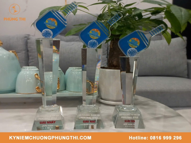 Cúp Pickleball Acrylic thiết kế đẹp mắt cho các giải đấu Cúp Pickleball Acrylic