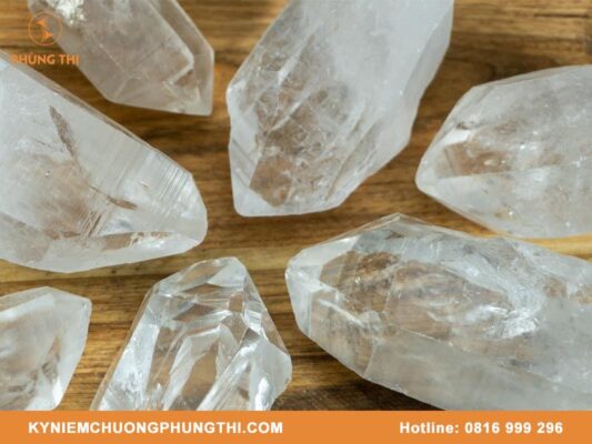 Giá pha lê tự nhiên bao nhiêu?