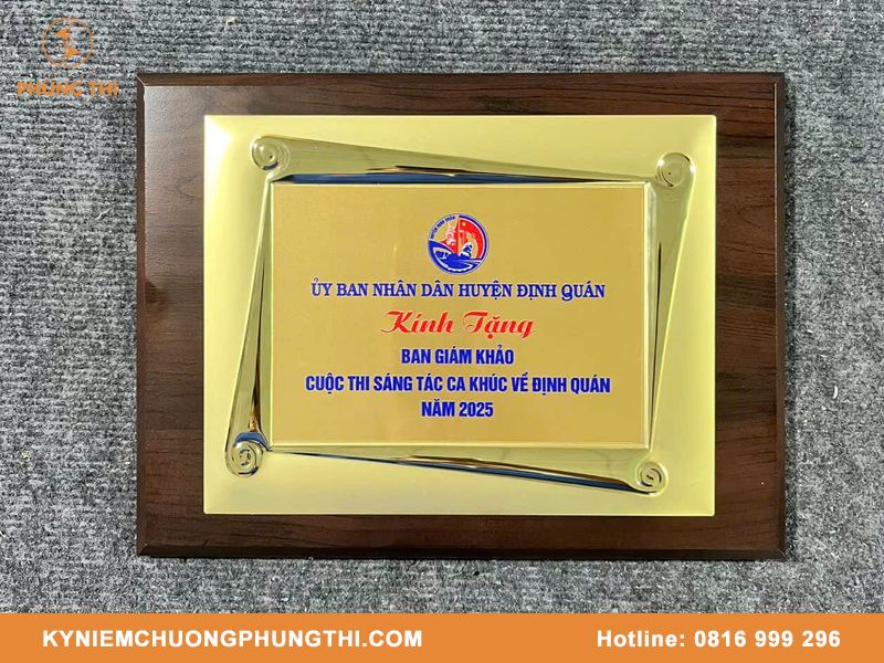 Bảng vinh danh gần đây mẫu mã đẹp, uy tín & chất lượng Bảng vinh danh gần đây