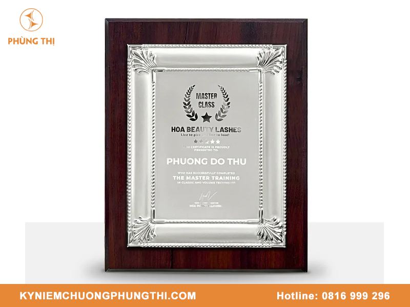 Cách viết nội dung bảng vinh danh chuẩn nhất hiện nay Cách viết nội dung bảng vinh danh