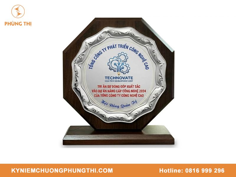Đặt bảng vinh danh số lượng lớn thiết kế theo mẫu khách hàng Đặt bảng vinh danh số lượng lớn