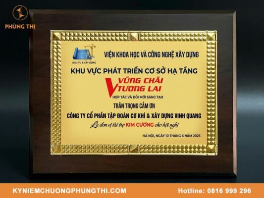 Đặt bảng vinh danh số lượng lớn