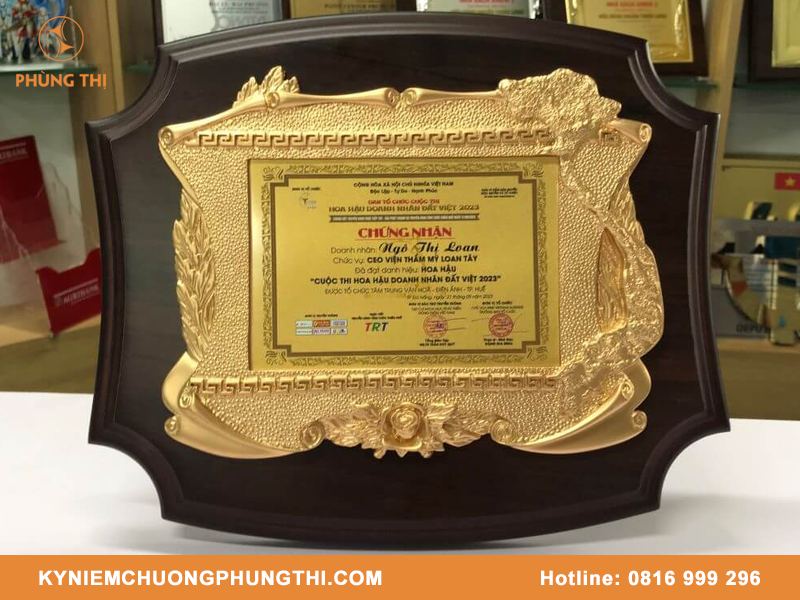 Nơi làm bảng vinh danh gần nhất mẫu bền đẹp & cao cấp Nơi làm bảng vinh danh gần nhất
