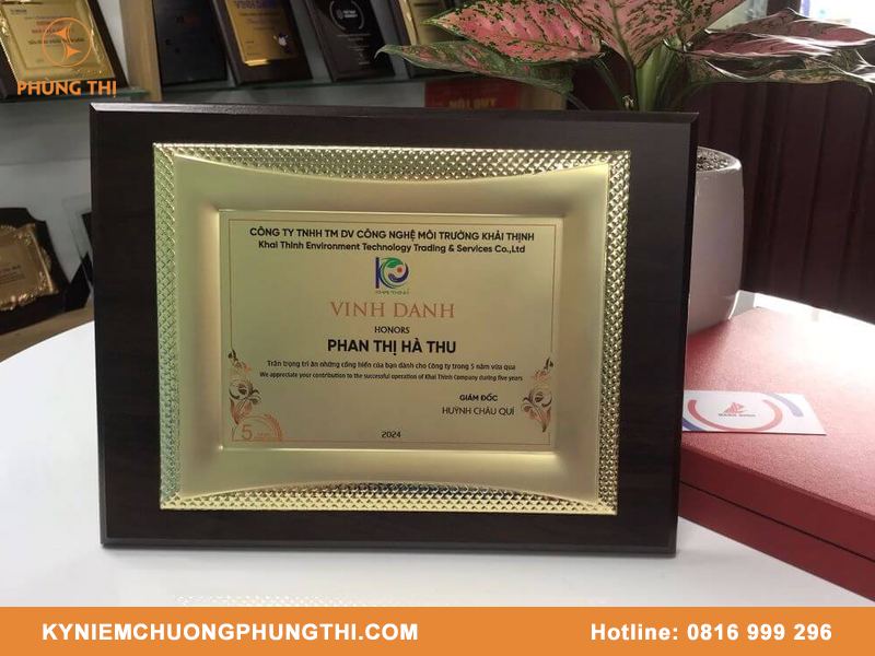 Nơi làm bảng vinh danh gần nhất mẫu bền đẹp & cao cấp Nơi làm bảng vinh danh gần nhất