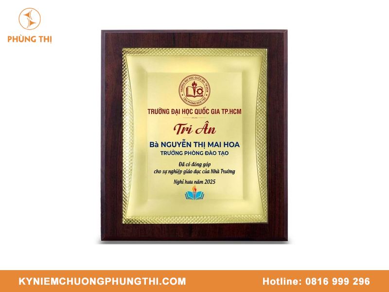 Bảng vinh danh bao nhiêu tiền