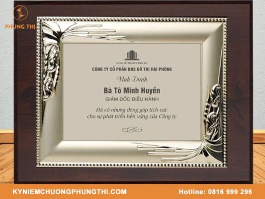 Bảng vinh danh khắc laser