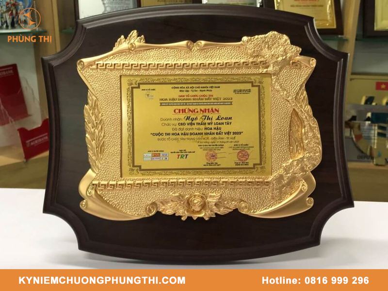 Bảng vinh danh sự kiện gala