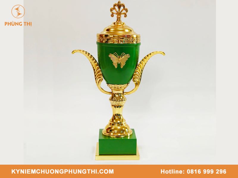 Bảng giá cúp hợp kim