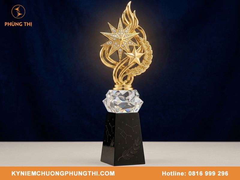 Cúp hợp kim kết hợp pha lê thiết kế sang trọng, bền bỉ Cúp hợp kim kết hợp pha lê