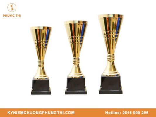 Cúp hợp kim khắc tên