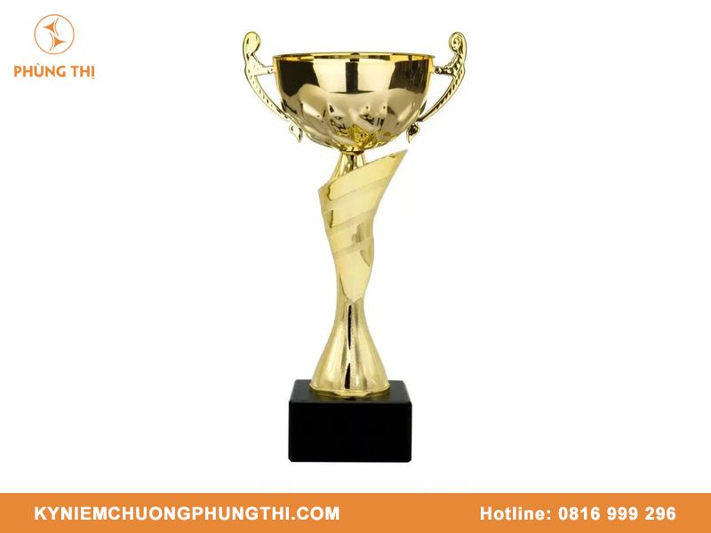 Cúp hợp kim mạ vàng