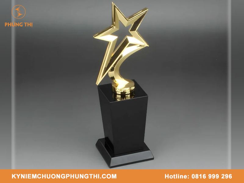 Cúp hợp kim ngôi sao thiết kế sang trọng & độc đáo Cúp hợp kim ngôi sao