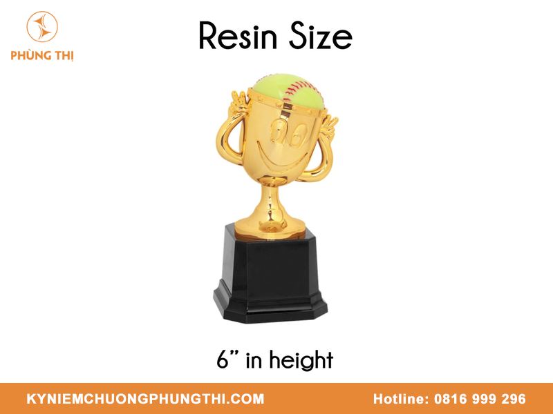 Cúp hợp kim vs cúp resin