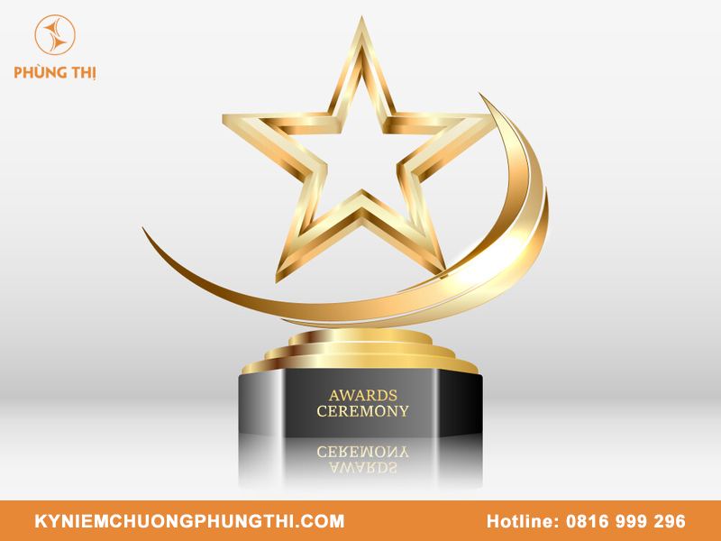 Giá cúp hợp kim